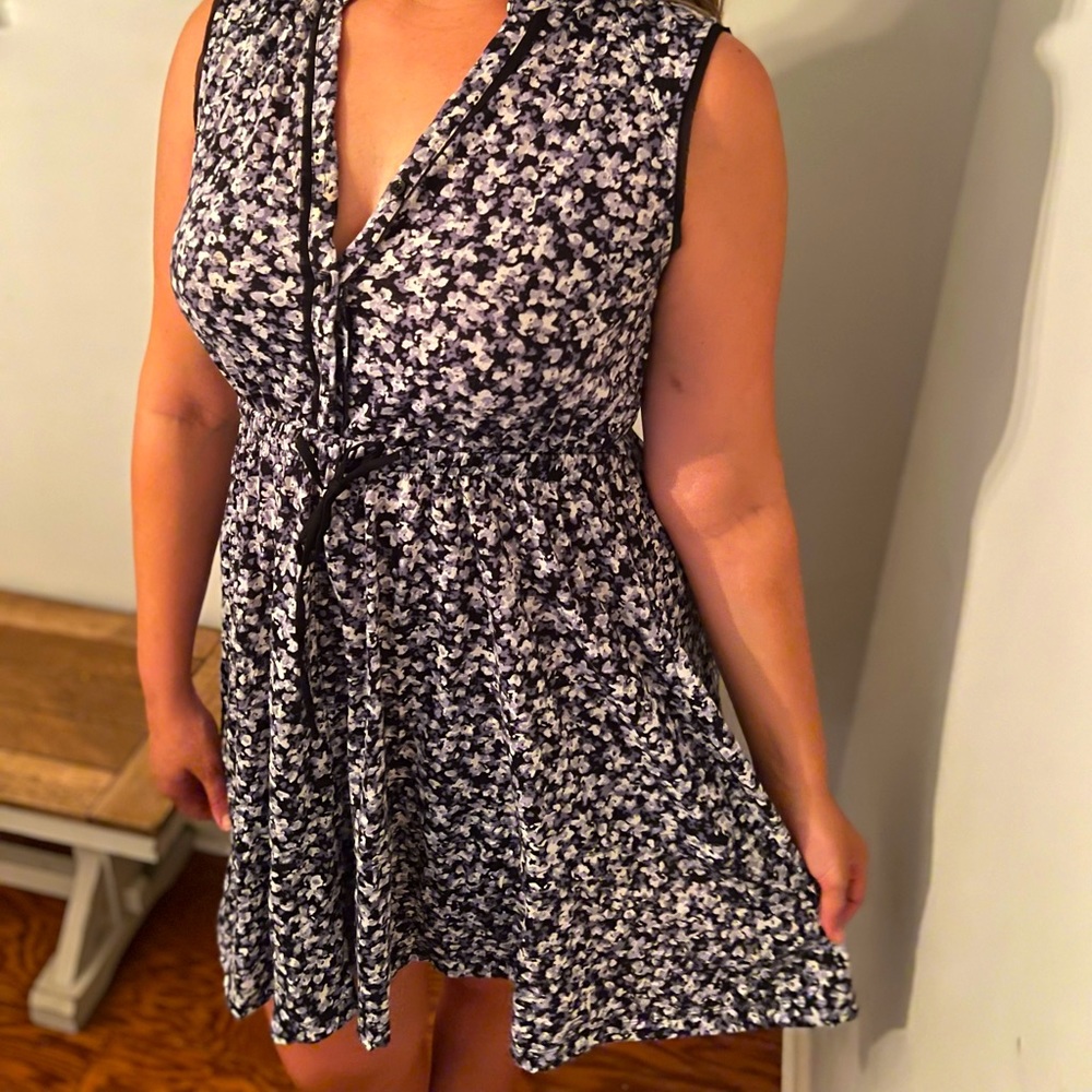 Vera Wang Simply Vera Navy Floral Dress Large